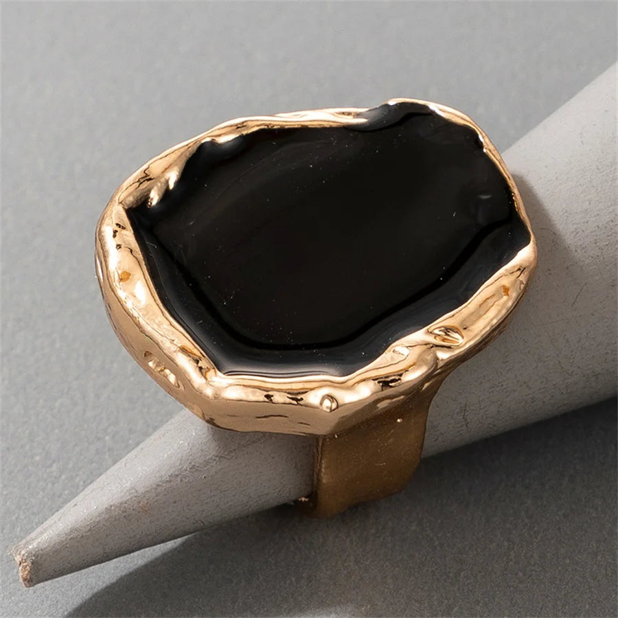 OilGlam – טבעת גאומטרית מודגשת