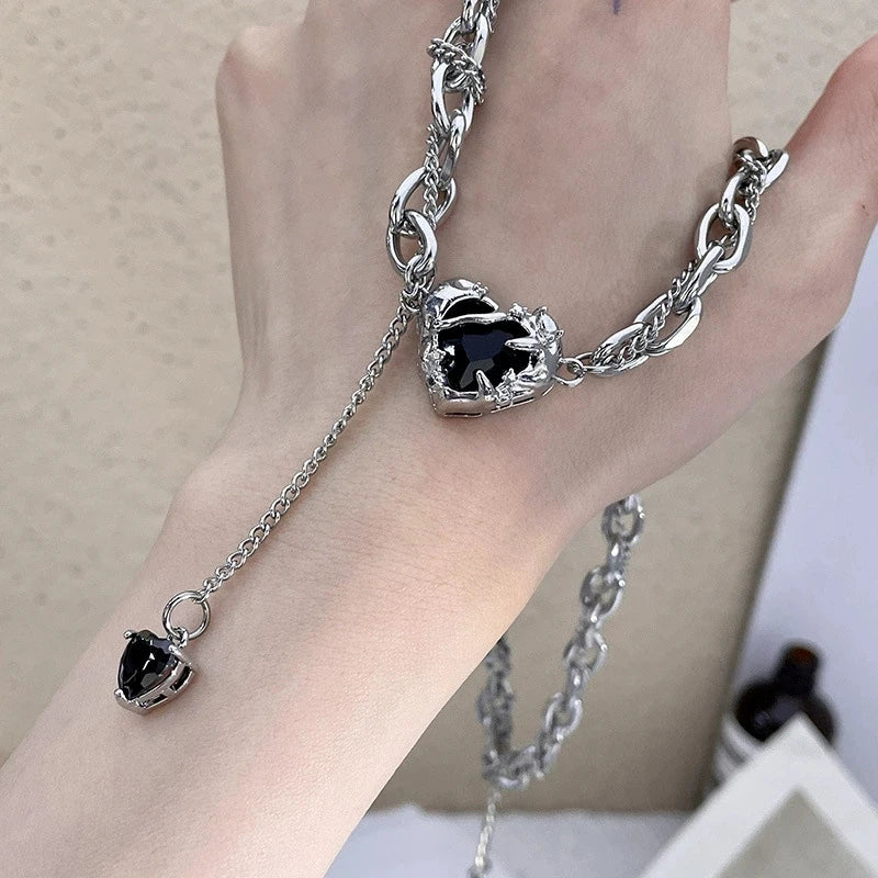 BlackZir – שרשרת זירקון שחור גאומטרית