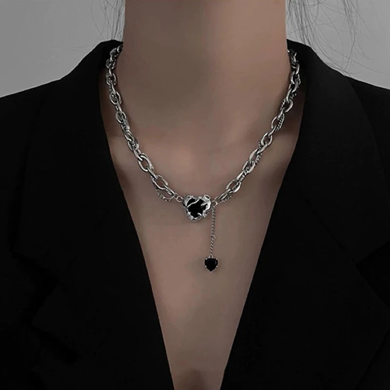 BlackZir – שרשרת זירקון שחור גאומטרית