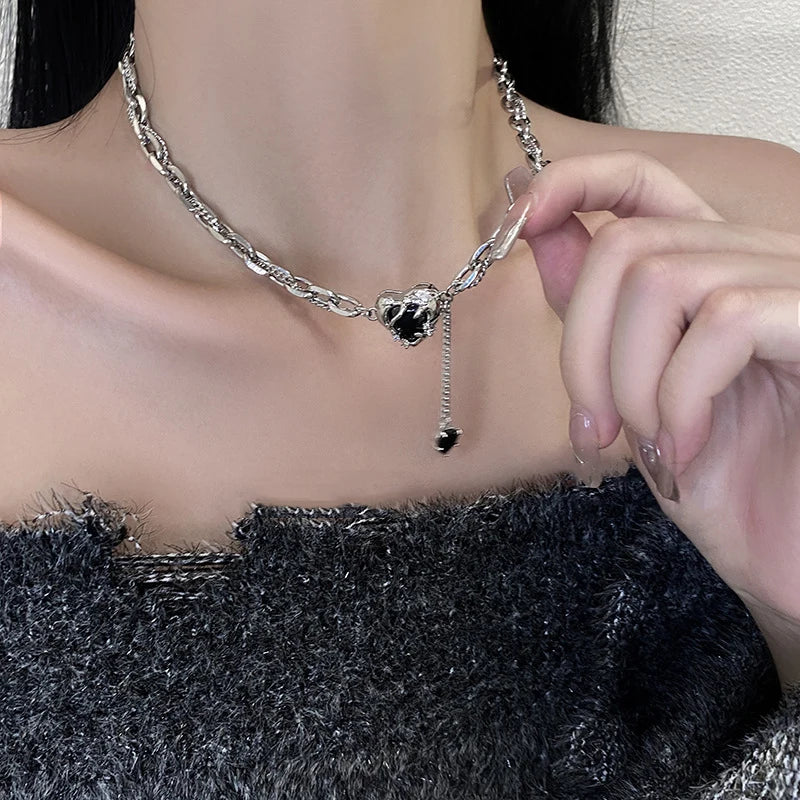 BlackZir – שרשרת זירקון שחור גאומטרית