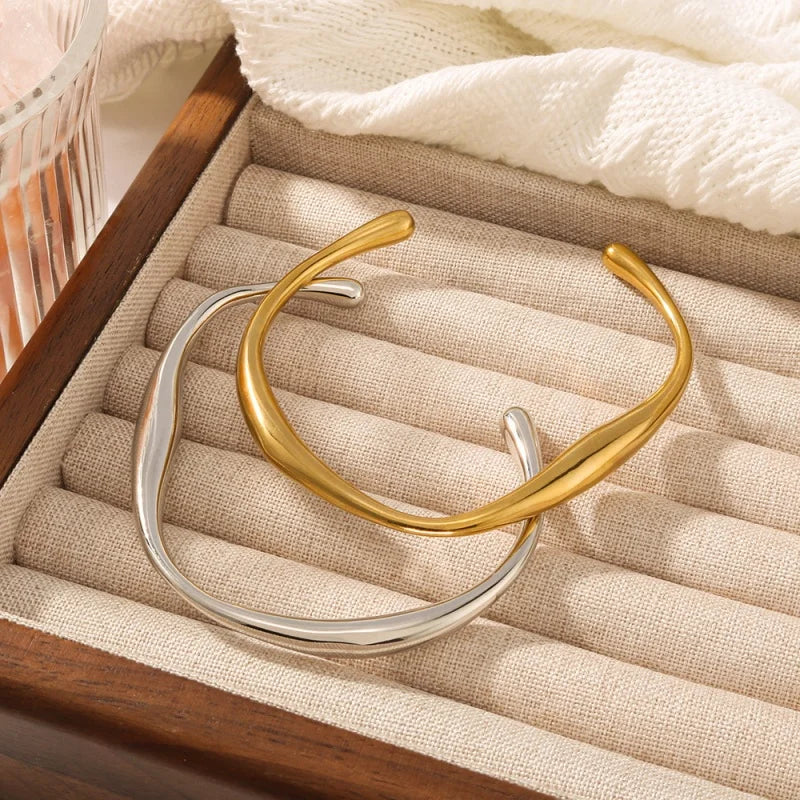 Golden Circle – צמיד פתוח בעיצוב עגול