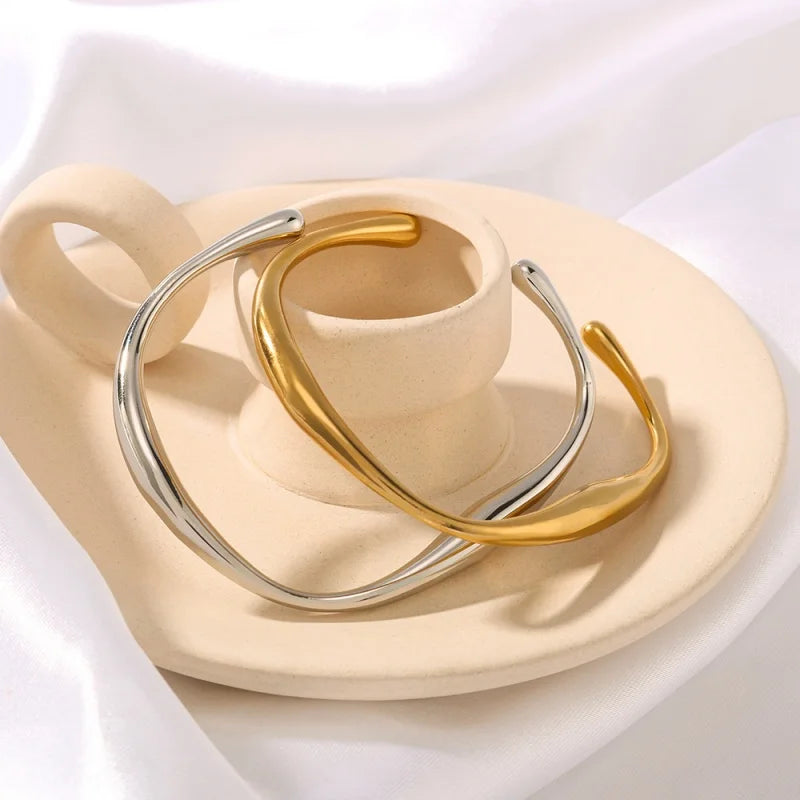 Golden Circle – צמיד פתוח בעיצוב עגול