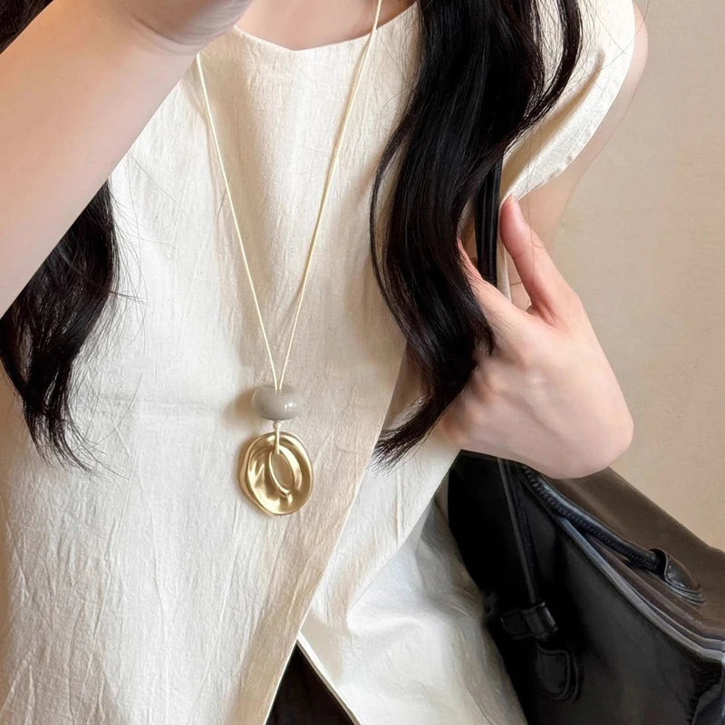 Matte Circle – שרשרת מט בעיצוב מינימליסטי