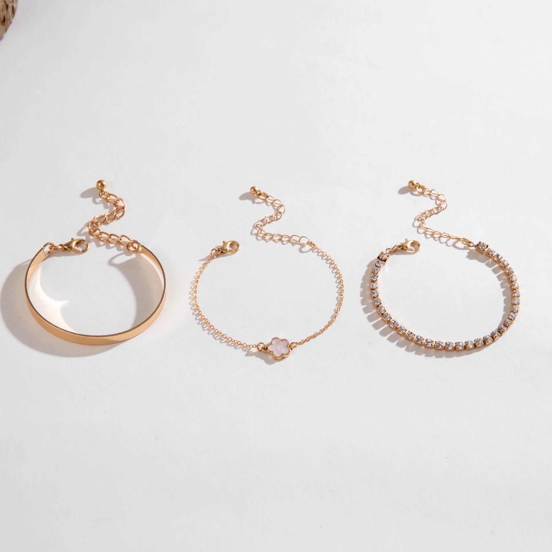 Blossom Link – צמיד חוליות פרחוני