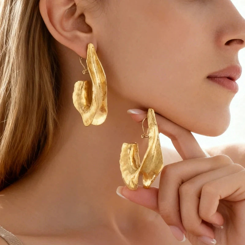 GeoCharm – עגילי דרופ גאומטריים