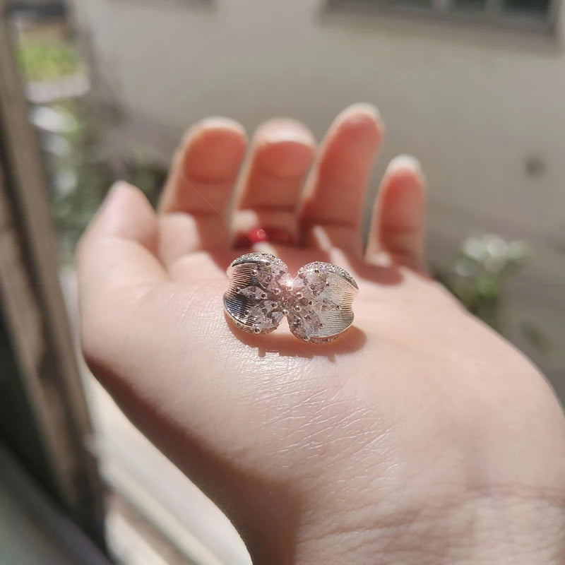 VintageGlow – טבעת זירקון אובלית מתכווננת